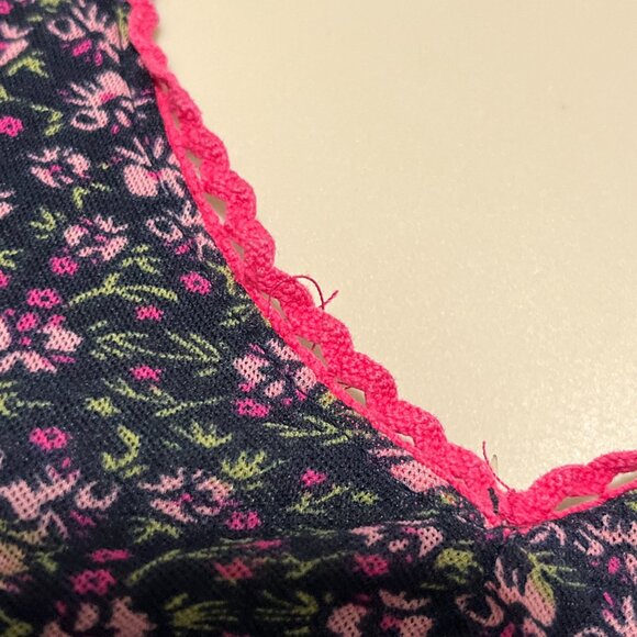 Old Navy Womens Y2K Top Size M Floral Mesh Dark Cottagecore Soft Girl Kawaii - Picture 8 of 8